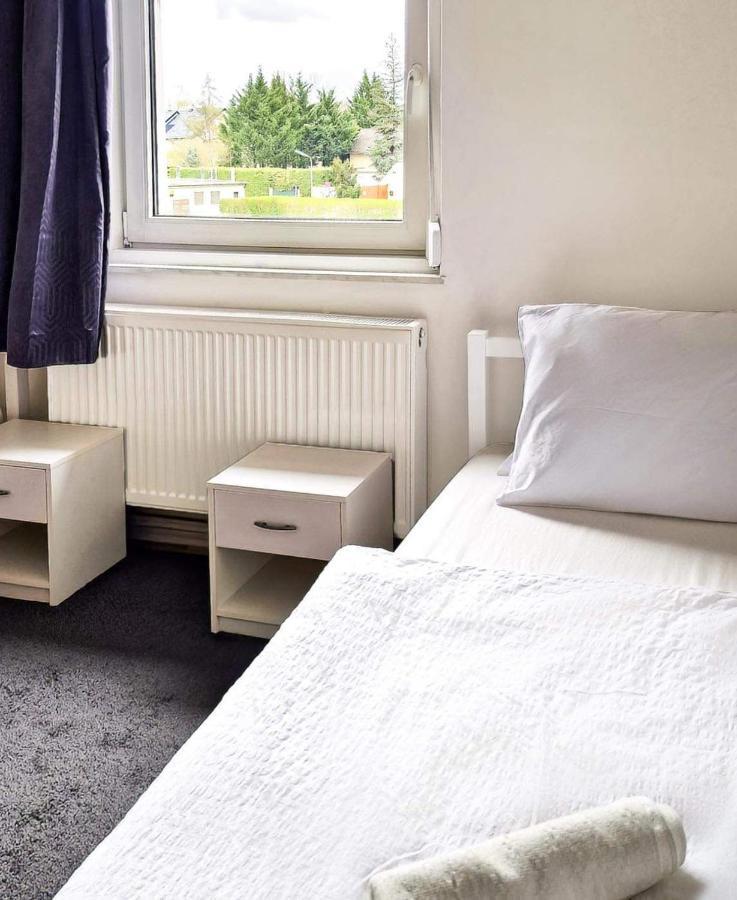 Adelin Einzelzimmer Hostel Виена Екстериор снимка